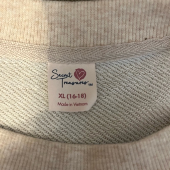 NWot never worn - Picture 3 of 3